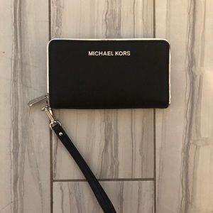 Michael Kors Wallet Wristlet